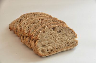 10 Merk Roti Gandum Terbaik, Terfavorit, dan Enak